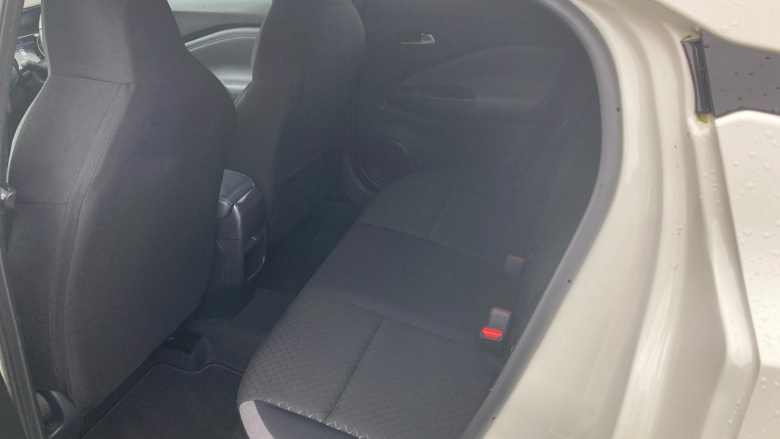 Nissan Juke 1.0 DiG-T 114 N-Connecta 5dr Petrol Hatchback